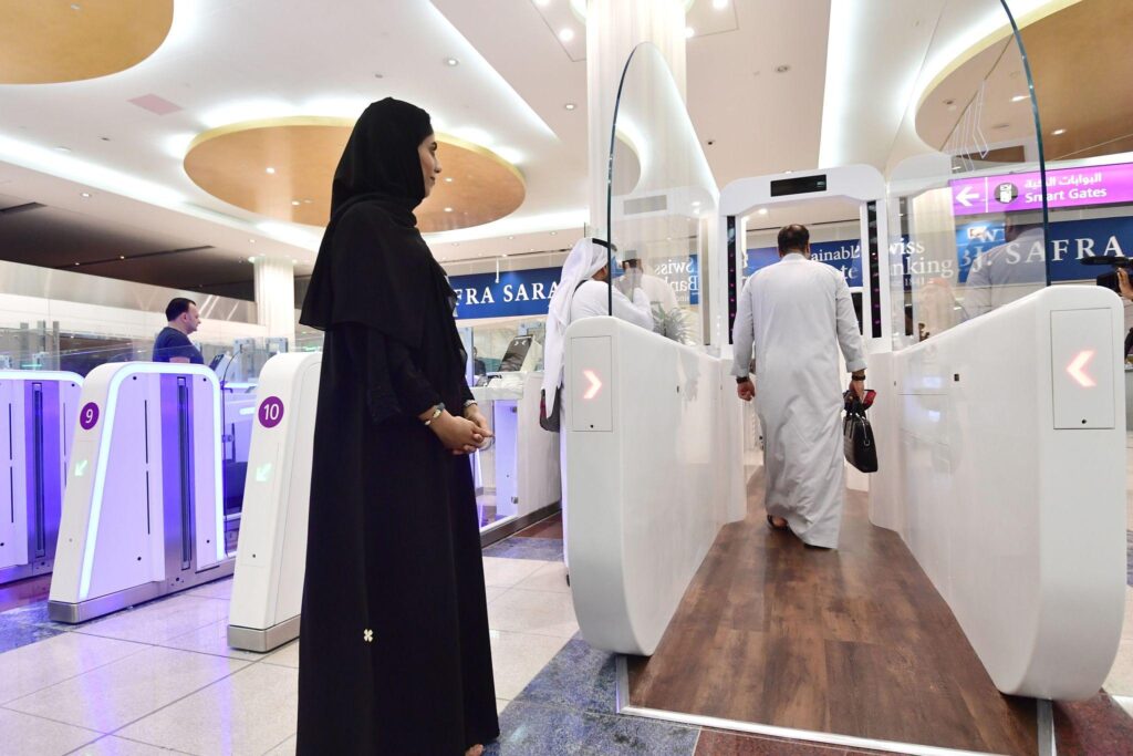 biometrické smart gates kontrola pasov Dubai International Airport